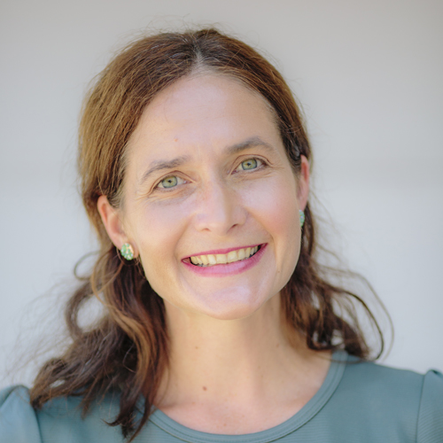 A portrait picture of Christine Henningsen